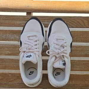 Nike Air White and Black Sneakers, Women's Size 7